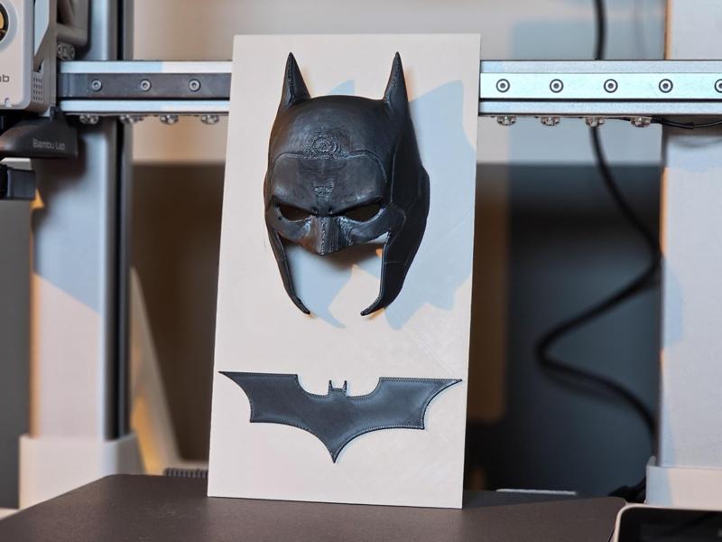 Batman 3D Wall Art - Iconic Mask & Emblem