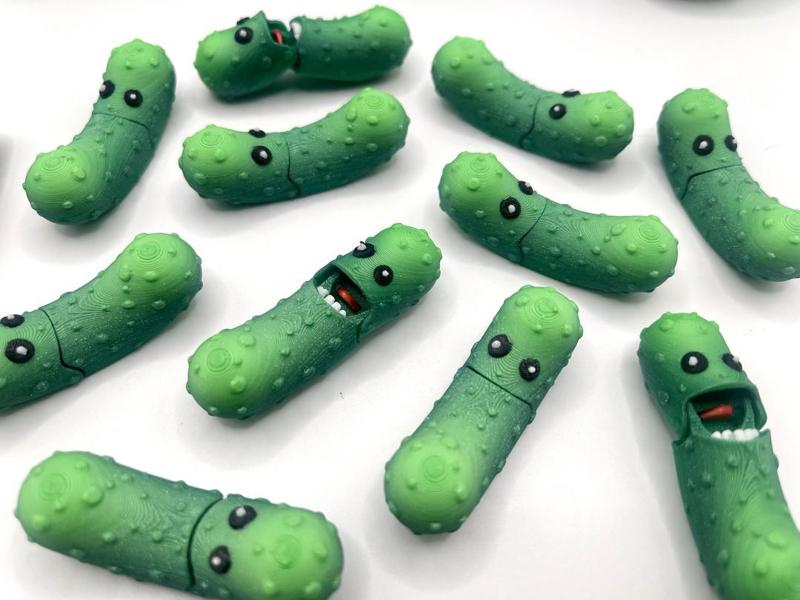 Tickles the Articulated Pickle Figure/Keychain/Ornament