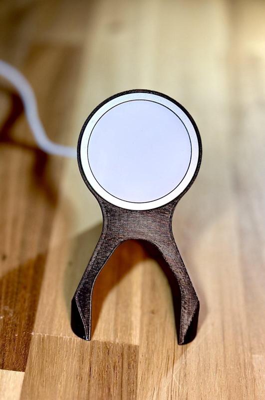 Universal iPhone MagSafe Stand