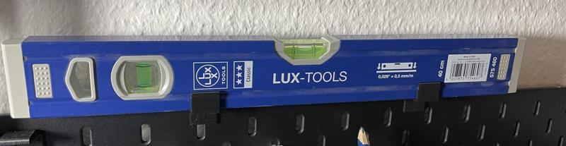 Skadis spirit level (Wasserwaage) mount
