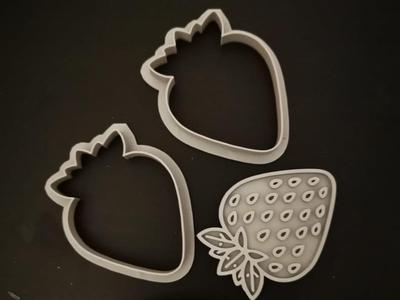 Strawberry cookie cutter and stamp 