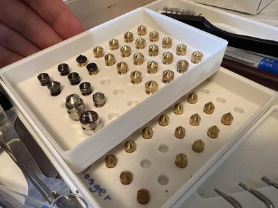 Gridfinity 2x3x3 M6/MK8 nozzle holder- holds 35 nozzles