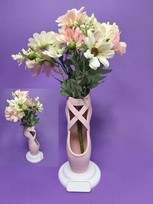 Pointe – Vase or Pen Holder