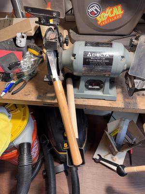 Bench grinder lathe tool rest