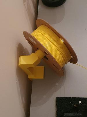Desk mounted 45 degree filament spool holder