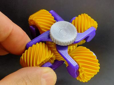 Quadro gear spinner