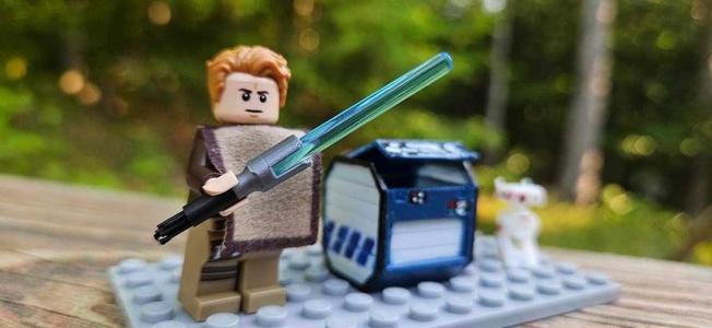 Cal Kestis Lightsaber for Lego Minifig