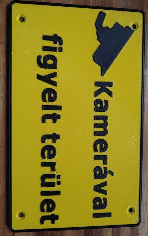 HUN Warning sign: Kamerával figyelt terület