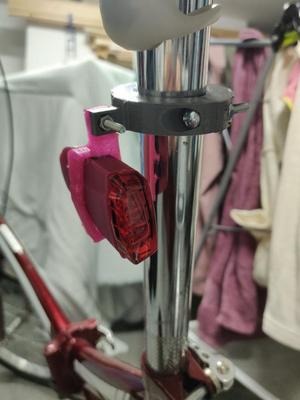 Seatpost Mount + Cateye Rear Light Replacement Holder