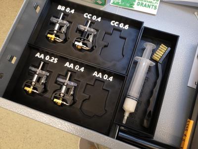 Storage tray (20.6x7.6cm)