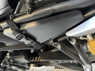Yamaha MT09 Side Toolbox 