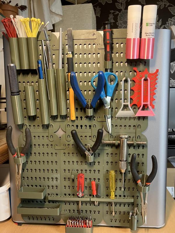 Tool board that suits your Bambu Labs X1 Carbon - will keep your desktop clean!