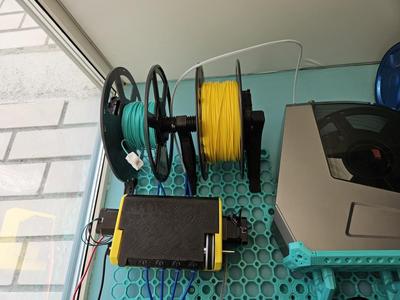 Multiboard multipoint Unversal Auto-revind spool holder bracket hanger