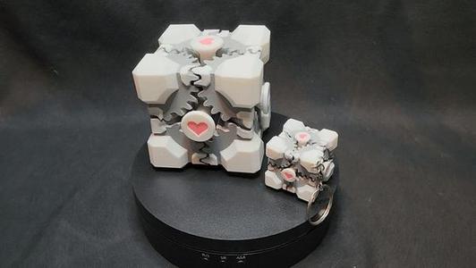GEAR FIDGET SPINNER - companion cube (portal)