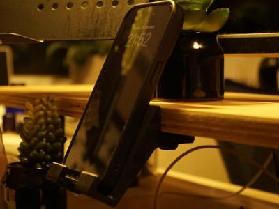 Phoneholder for Deskshelf