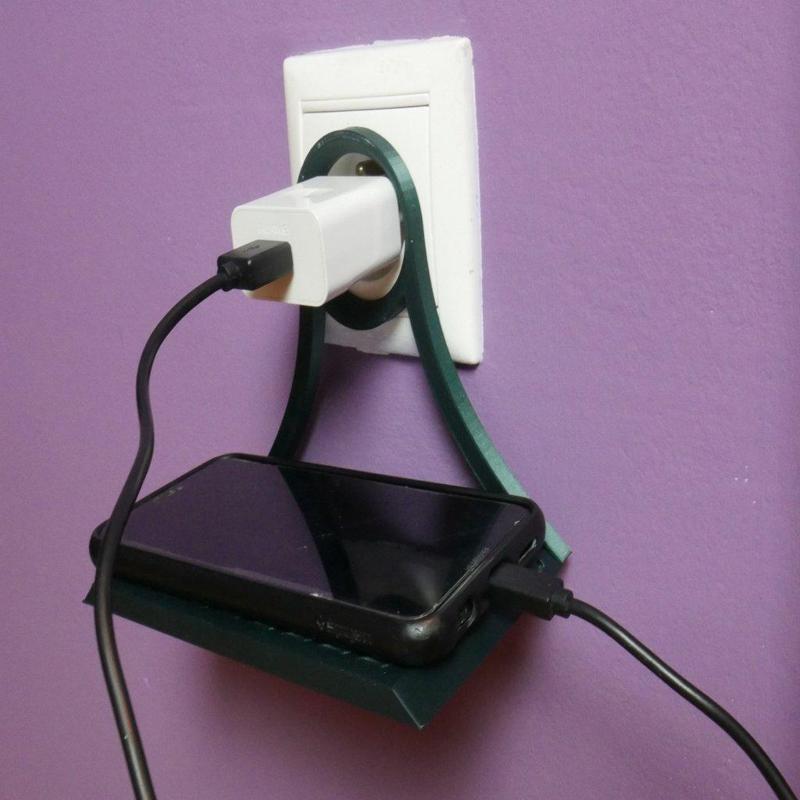 Charging shelf