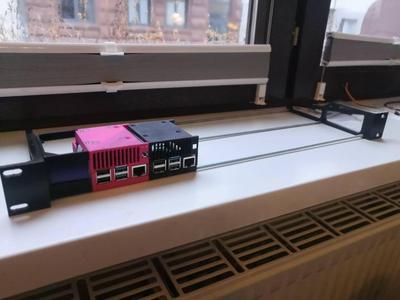 Raspberry Pi 4B Modular 19" Rack 1U with OLED and KVM