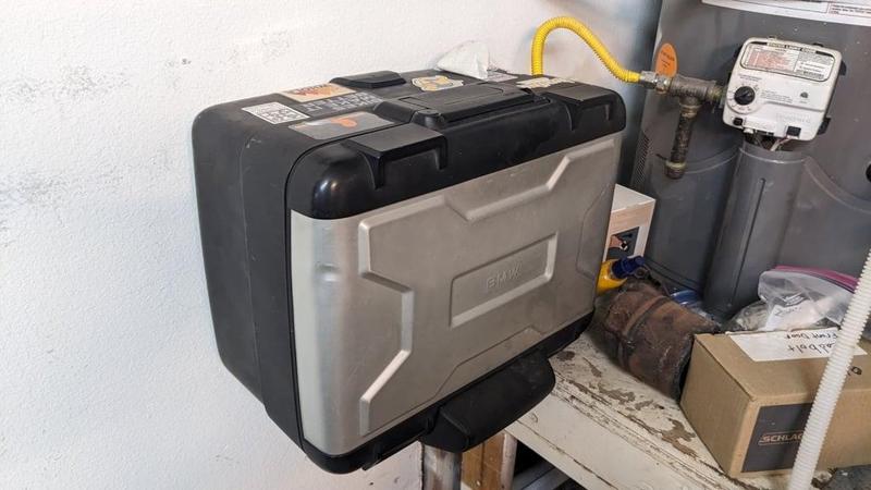 R1200GS BMW Vario Top Case Wall Mount