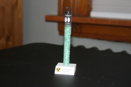 Display stand for Superduo glass beads