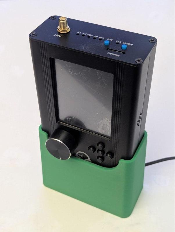 HackRF One Portapack H2 simply stand