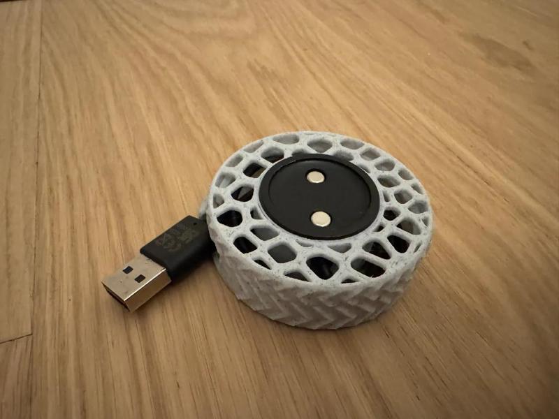 SUUNTO watch charger cable organizer