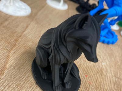 wolf sculpture