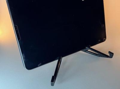 iPad Pro 11 Stand with Case