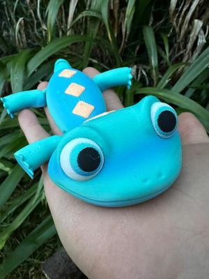 Bruni by Frozen2 (Flexy) - Cute Baby Lizard Glow in Dark