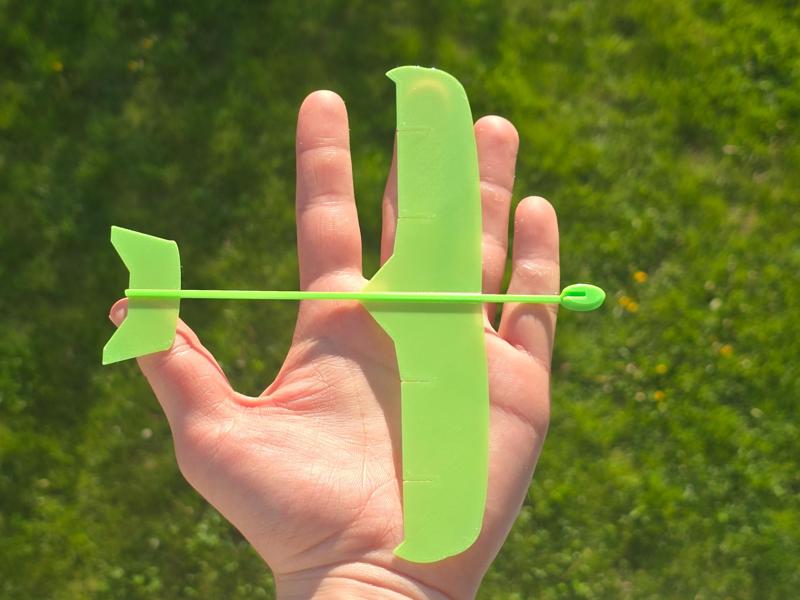 Fast flying plane V4