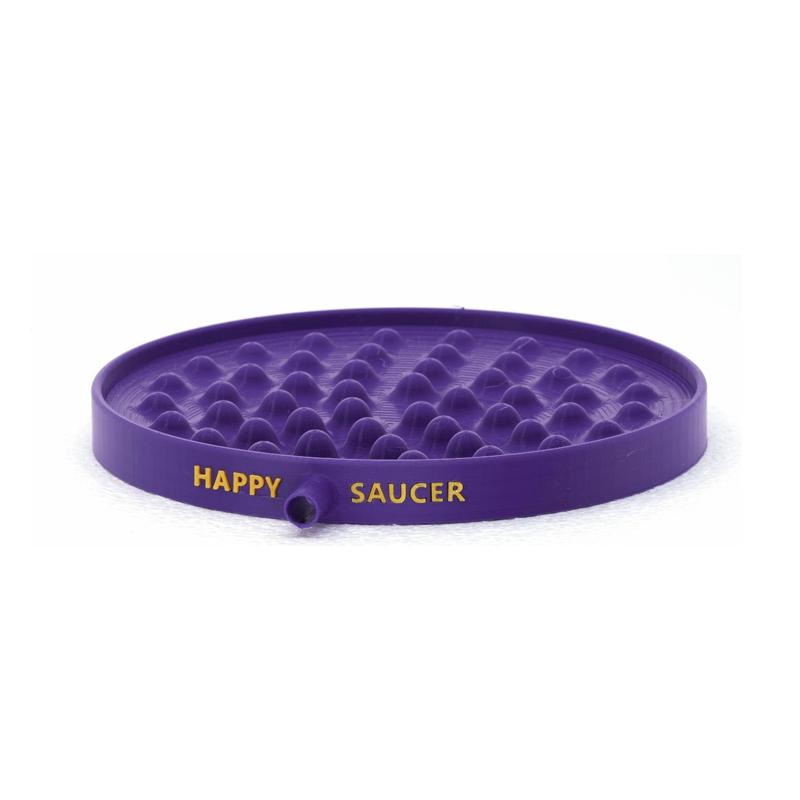 "Happy Saucer" self-draining plant tray