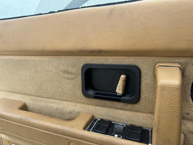 Volvo 240 Doorlatch trim pieces