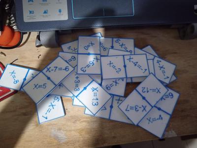 Domino de ecuaciones.