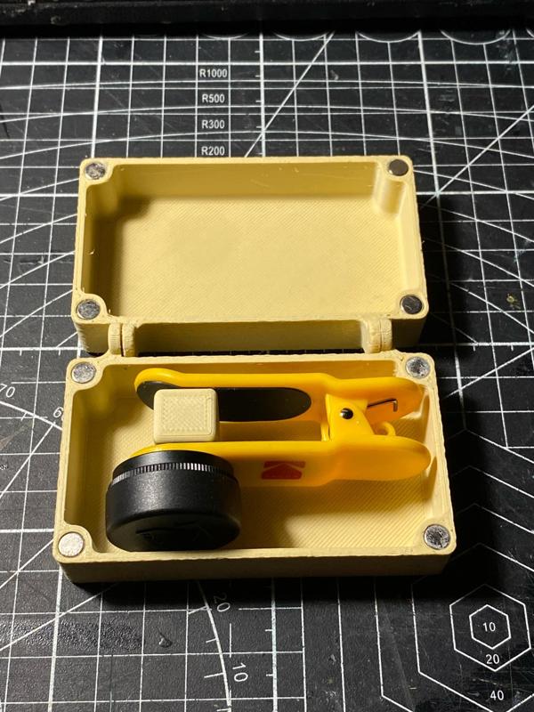 Kodak smartphone lense case.