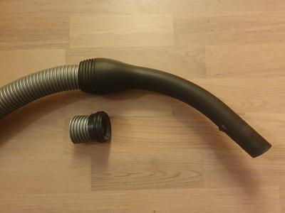 Bosch Relaxx'x ProSilence 66 screw-on vacuum hose termination