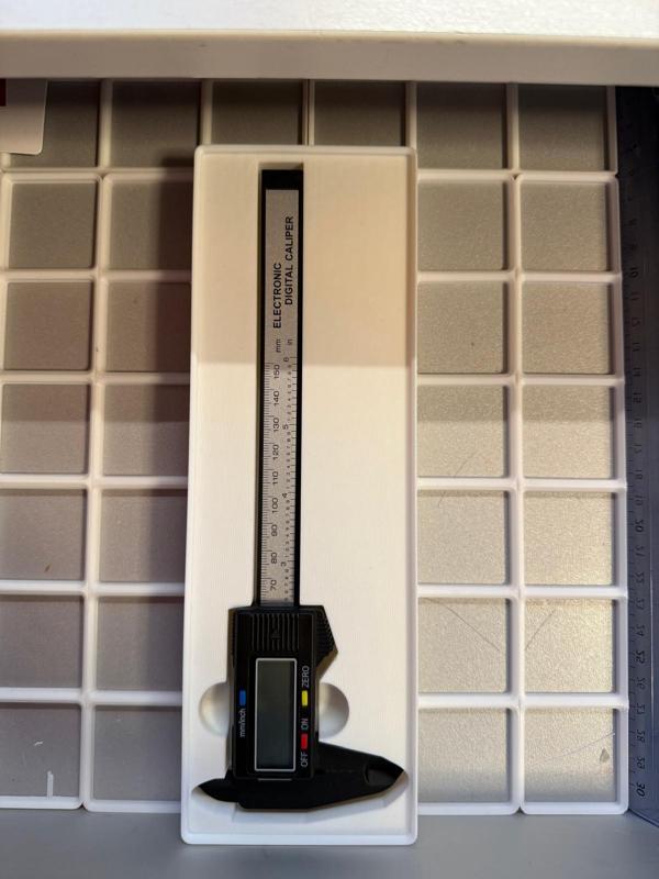 Gridfinity bin for Digital Caliper