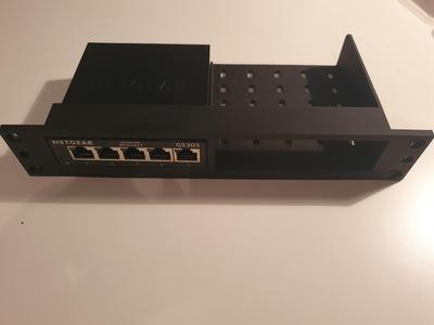 10-Inch Rack Panel for Netgear GS305 + Mounting Area