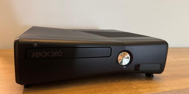 Xbox 360 Slim Riser