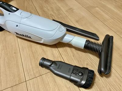 Attach Dyson brush to Makita vacuum cleaner