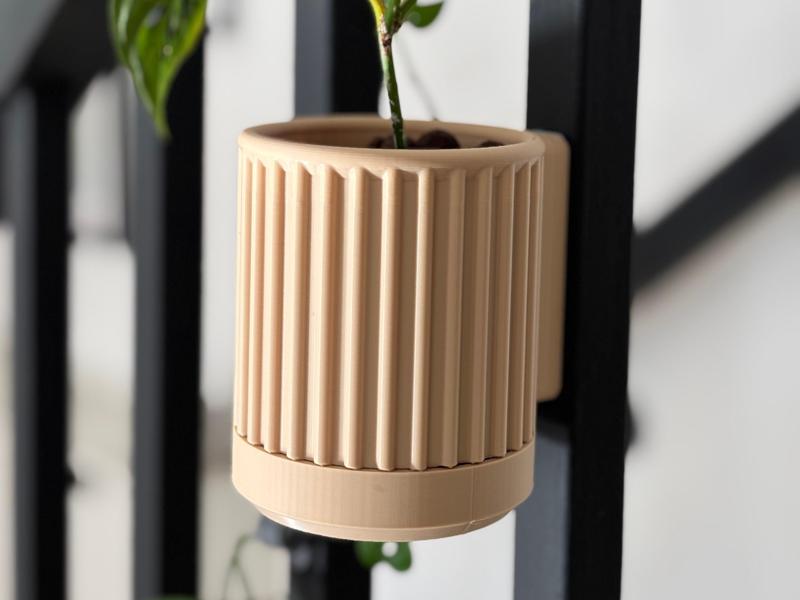 Magnetic Plant Pot with Drip Tray and Guiding Hook