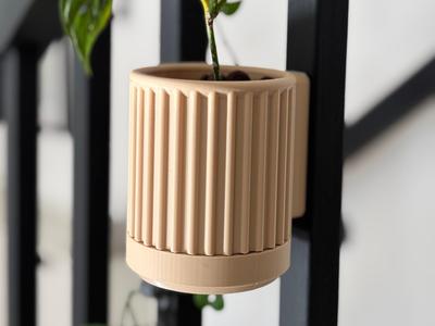 Magnetic Plant Pot with Drip Tray and Guiding Hook