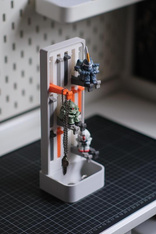 HookForm Modular Rotating Hook Display System – Customizable Wall-Mount Rack for Collectibles & Desk