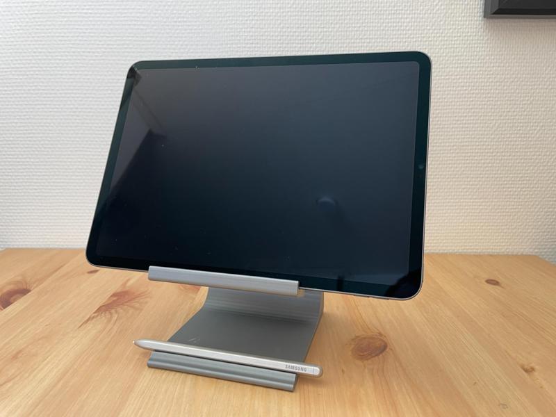 iPad / tablet desk stand