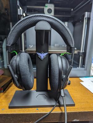 House Marik Headset Stand
