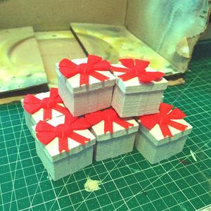 Gift Box - Container with bow on top. 70x60