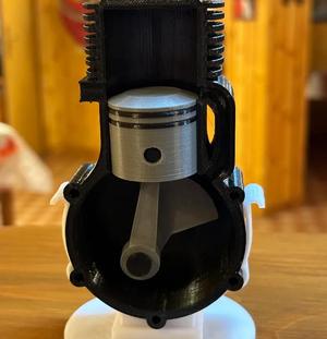 2 stroke internal combustion engine