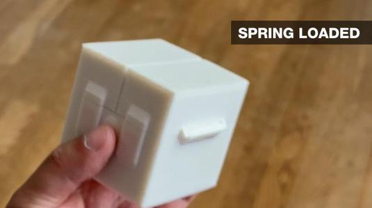 JD: Spring Loaded Double Flap Box