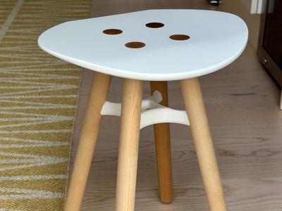 Stool with wooden legs