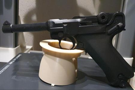 Luger P08 Starr