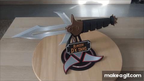 Klingon d'k tahg - Knife Display Stand