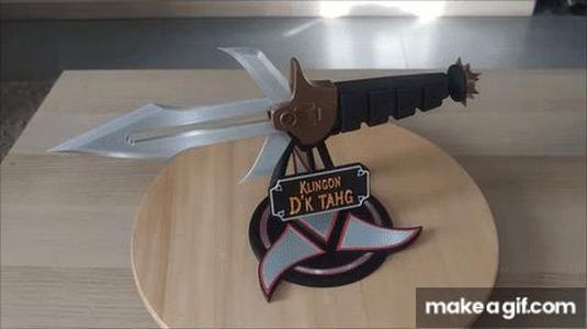 Klingon d'k tahg - Knife Display Stand